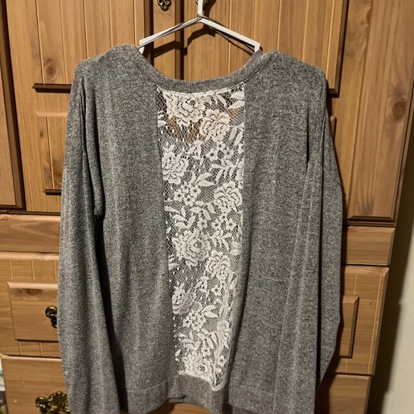 Variety of shirts and sizes - crazy train - Picture 3 of 13